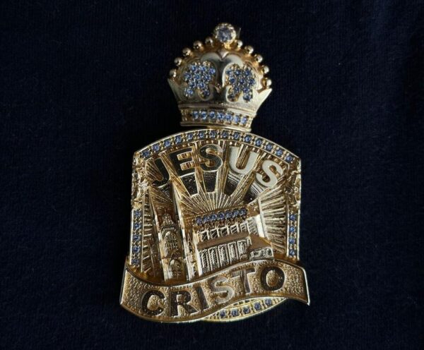 Pingente Jesus Cristo Cravejado Banhado a Ouro 8k