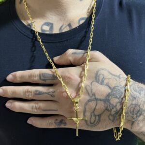 Kit cadeado alongado 4mm com pulseira e pingente crucifixo banhada a ouro 18k